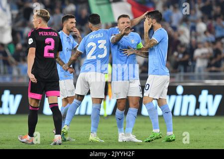 08th septembre 2022; Stadio Olimpico, Rome, Italie: UEFA Europa League, SS Lazio contre Feyenoord; Luis Alberto de SS Lazio célébrant après avoir marquant le but pour 1-0 dans la minute 4th Banque D'Images