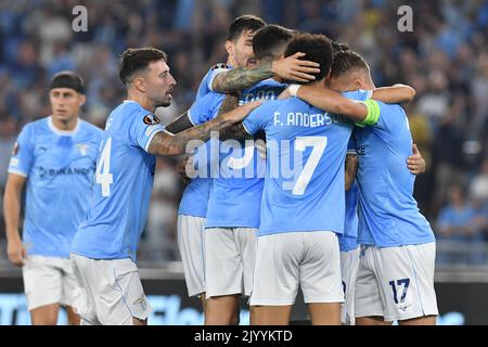 Rome, Italie ,08 septembre , 2022 photographié de gauche à droite, Luis Alberto de SS Lazio célébrant après avoir score le but Pendant le football UEFA Europa League Match série A Match Lazio v Feyenoord crédit: Massimo Insabato/Alamy Live News Banque D'Images