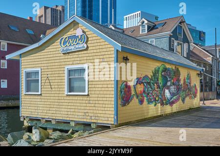 Magasin de crème glacée de la vache sur le front de mer à Halifax, en Nouvelle-Écosse. Établie en 1983 à l'aide d'une recette à l'ancienne à Cavendish, Île-du-Prince-Édouard, t Banque D'Images