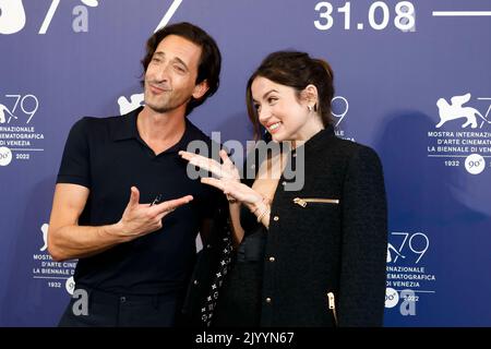 Adrien Brody et Ana de Armas assistent à la photo de 'Blond' lors du Festival International du film de Venise 79th au Palazzo del Casino on the Lido à Venise, en Italie, le 07 septembre 2022. Banque D'Images