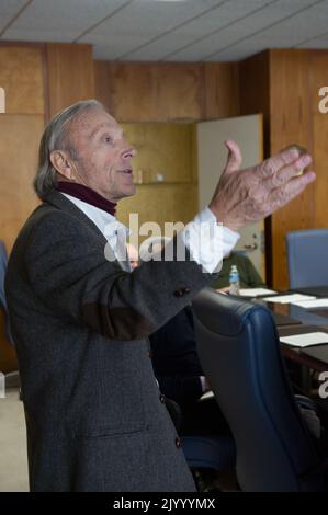 Présentation sur l'échange de politiques, avec le secrétaire adjoint à l'élaboration des politiques et à la recherche (PDR), Raphael Bostic, et le spécialiste britannique des politiques de logement, Tim Campbell. Banque D'Images