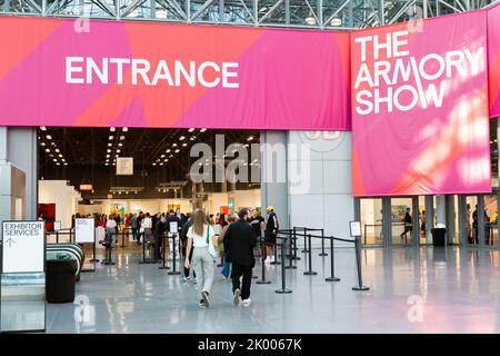 New York, NY, États-Unis. 8th septembre 2022. L'Armory Show a ouvert son VIP Preview au Javits Centre, avec des galeries du monde entier montrant l'art moderne et contemporain. Crédit: Ed Lefkowicz/Alay Live News Banque D'Images