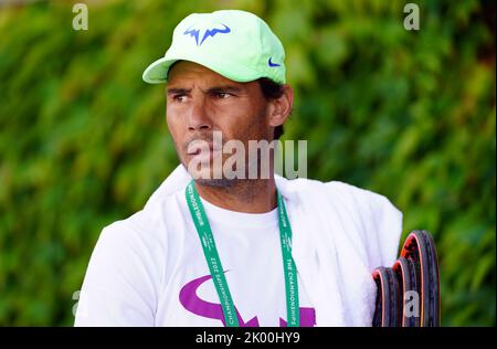 Photo du dossier datée du 21-06-2022 de Rafael Nadal qui est devenu le dernier grand nom dans le tennis à payer ses respects, écrivant sur Twitter: « Mes condoléances les plus sincères, sincères et les plus sincères à la famille royale du Royaume-Uni de Grande-Bretagne et d'Irlande du Nord et au peuple britannique pour le passage de sa Majesté la reine Elisabeth II ». Date de publication : vendredi 9 septembre 2022. Banque D'Images