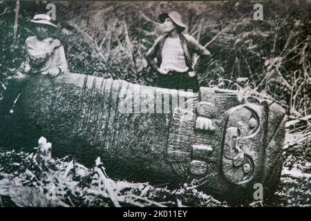 Colombie, San Agustin, photos des fouilles des années 1940 et 1950 dans le musée du Parque Arqueologico de San Agustin ou du San Agustin Banque D'Images