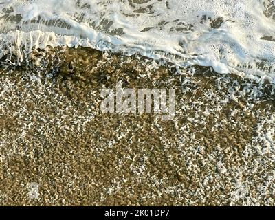 Montecito, Californie, États-Unis. 8th septembre 2022. Vagues et sable (Credit image: © Amy Katz/ZUMA Press Wire) Credit: ZUMA Press, Inc./Alamy Live News Banque D'Images