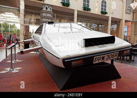 Harma, Finlande - 20 juin 2022 : voiture amphibie d'un des films de James Bond Banque D'Images