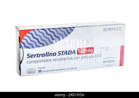 Huelva, Espagne - 8 septembre 2022: Sertraline de Stada Lab. Il s'agit d'un antidépresseur de la classe d'inhibiteur sélectif de recaptage de la sérotonine (SSRI). Banque D'Images