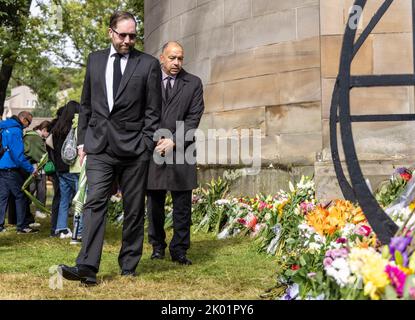 Edinburgh, Royaume-Uni. 09 septembre 2022 en photo : un deuil au Palais de Holyroodhouse à Édimbourg. Crédit : Rich Dyson/Alay Live News Banque D'Images