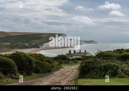 Vue classique sur les falaises de craie de Seven Sisters dans East Sussex. Banque D'Images