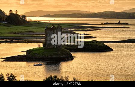 Château de Stalker au crépuscule Banque D'Images