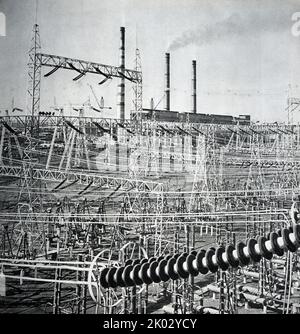 Barrage hydroélectrique en cours de construction en URSS vers 1962. Banque D'Images