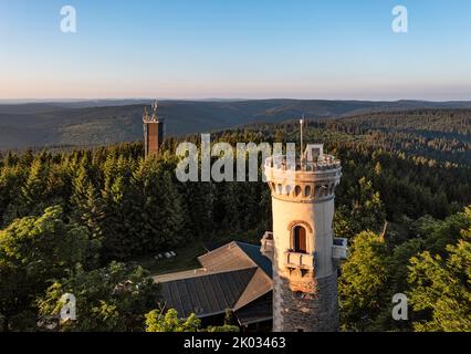 Allemagne, Thuringe, Ilmenau, Kickelhahn, tour d'observation, Tour de Telekom, forêt, montagnes, vue d'ensemble Banque D'Images