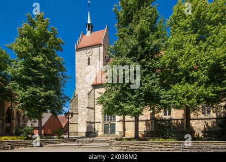 Allemagne, Ahaus, Westmuensterland, Muensterland, Westphalie, Rhénanie-du-Nord-Westphalie, Ahaus-Wessum, église paroissiale catholique Saint-Martinus, tour fortifiée avec pignon à gradins Banque D'Images