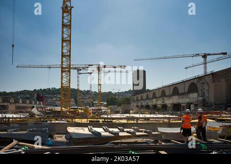 Chantier Stuttgart 21, grues de chantier, ouvriers de construction, gare centrale, Stuttgart, Bade-Wurtemberg, Allemagne Banque D'Images