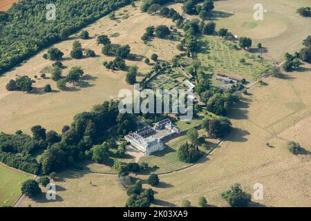 Belmont, maison, cour stable et jardin clos, Throwley, Kent, 2016. Banque D'Images