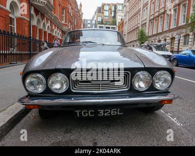 Londres, Royaume-Uni-1,9.22: Le Bristol 411 Series 6 garé dans une rue à Londres. Le Bristol 411 est une automobile construite par le constructeur britannique Banque D'Images