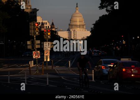 Washington, États-Unis. 09th septembre 2022. Vue générale du Capitole des États-Unis et de l'avenue Pennsylvania, à Washington, DC, vendredi, 9 septembre, 2022. (Graeme Sloan/Sipa USA) Credit: SIPA USA/Alay Live News Banque D'Images