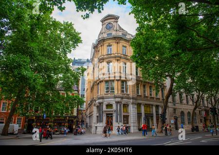 Bâtiment historique situé au 25 Northumberland Avenue dans la ville de Westminster à Londres, Angleterre, Royaume-Uni. Banque D'Images