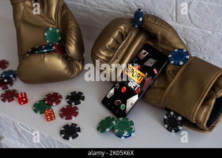 gants de boxe et smartphone avec paris. Banque D'Images