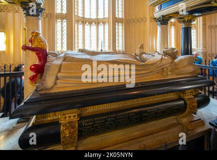 Mary, tombe de la reine des Ecossais dans la chapelle Lady Chapel de l'abbaye de Westminster. L'église est classée au patrimoine mondial de l'UNESCO, située à côté du palais de Westminster en ville Banque D'Images