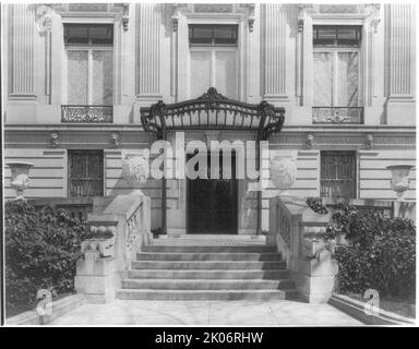 La maison Townsend, maison de Sumner Welles, maintenant le Cosmos Club, 2121 Massachusetts Ave., N.W., Washington, D.C. - vue extérieure, c1910-1911. Banque D'Images