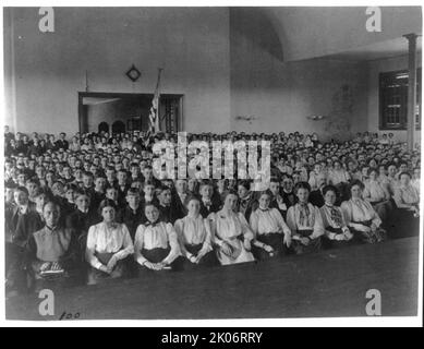 Scènes de classe à Washington, D.C., écoles publiques - Central High School Assembly, (1899?). Banque D'Images