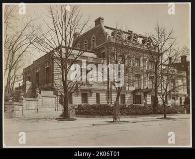 Mary Scott Townsend House, Washington, D.C., c1910. La photographie montre fac&#xb8;Ade of the Townsend House, plus tard la maison de Mathilde et B. Sumner Wells, maintenant le Cosmos Club, 2121 Massachusetts Ave., N.W., Washington, D.C. Banque D'Images