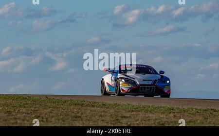 48 CASALONGA Mathieu, GPA Racing Aston Martin Vantage AMR GT4, action lors de la ronde 5th du Championnat de France FFSA GT 2022, de 11 septembre à 13 sur le circuit de Lédenon à Lédenon, France - photo Marc de Mattia / DPPI Banque D'Images