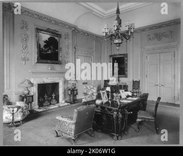 « Whitemarsh Hall », Edward Townsend Stotesbury House, Wyndmoor, Pennsylvanie, 1922 ou 1923. Architecture de la maison: Horace Trumbauer, achevée en 1922. Paysage de la terrasse: Jacques-Auguste-Henri GRE&#XB4;ber. Banque D'Images