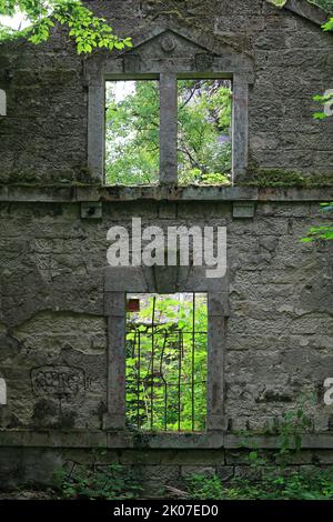 Gibelwand, centrale hydroélectrique abandonnée, lieux perdus, Liebethaler Grund, Wesenitz, Saxe, Allemagne Banque D'Images