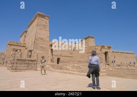 Temple d'Isis, façade ouest, complexe de temples de Philae, Assouan, Égypte Banque D'Images