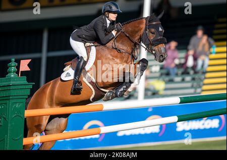 Calgary (Alberta), Canada, 2022-09-09, Tiffany Foster (CAN) Figor, CSIO Spruce Meadows Masters, - Tourmeline Oil Cup Banque D'Images