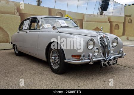 Jaguar S-Type. Le 100 à Blackpool 2022. Banque D'Images