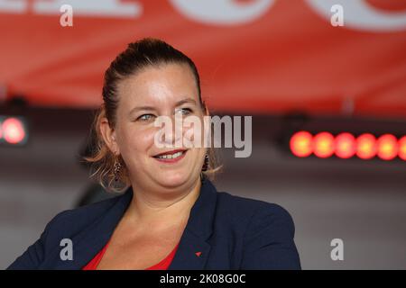 Mathilde Panot pendant la tête de l'humanité 2022 à Plessis-Pate, Bretigny-sur-orge, France sur 10 septembre 2022. Photo de Nasser Berzane/ABACAPRESS.COM Banque D'Images