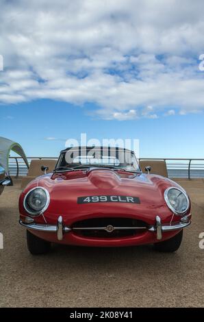 Jaguar E-Type. Le 100 à Blackpool 2022. Banque D'Images