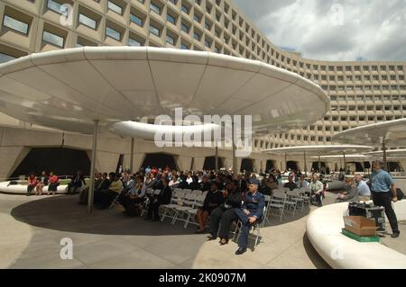 Cérémonie du jour du souvenir à HUD - cérémonie du jour du souvenir au siège de HUD. Cérémonie du jour du souvenir au sujet de HUD, cérémonie du jour du souvenir au siège de HUD. Banque D'Images