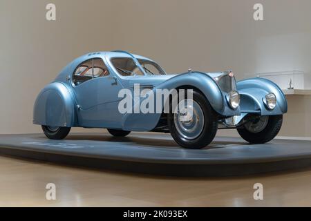 BILBAO, ESPAGNE-10 SEPTEMBRE 2022 : 1936 Bugatti Type 57SC Atlantique Banque D'Images