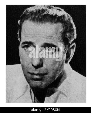 Humphrey Bogart. Humphrey DeForest Bogart (25 décembre 1899 - 14 janvier 1957), surnommé Bogie, était un film et un acteur américain. Ses performances dans des films classiques hollywoodiens ont fait de lui une icône culturelle américaine. Banque D'Images