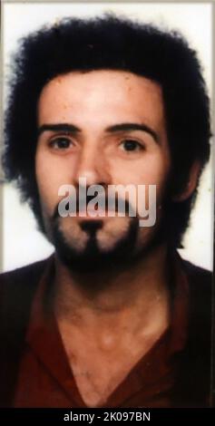 Peter William Sutcliffe (2 juin 1946 - 13 novembre 2020), également connu sous le nom de Peter William Coonan, était un tueur en série anglais qui a été surnommé l'Éventreur du Yorkshire (une allusion à Jack l'Éventreur) par la presse. Le 22 mai 1981, il a été reconnu coupable de meurtre de 13 femmes et de tentative de meurtre de sept autres femmes entre 1975 et 1980. Il a été condamné à 20 peines concurrentes d'emprisonnement à vie, qui ont été converties en un ordre de la vie en 2010. Deux des meurtres de Sutcliffe ont eu lieu à Manchester; tous les autres ont eu lieu dans le West Yorkshire. Banque D'Images