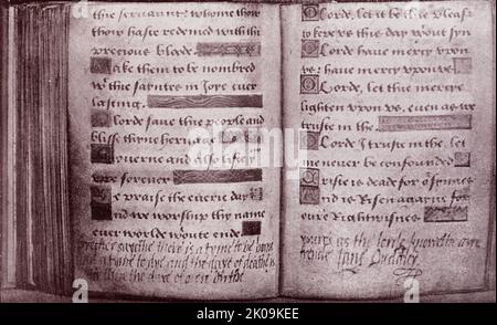 Livre de prière utilisé par Lady Jane Gray (c. 1537 - 1554), noble anglais qui a revendiqué le trône d'Angleterre et d'Irlande du 10 juillet au 19 juillet 1553. Jane était la grande petite-fille d'Henry VII par l'intermédiaire de sa jeune fille Marie, et était un cousin une fois enlevé d'Edward VI En juin 1553, Edward VI écrit son testament, nommant Jane et ses héritiers masculins comme successeurs de la Couronne. Après la mort d'Edward, Jane est proclamée reine le 10 juillet 1553 et attend le couronnement dans la Tour de Londres. Le soutien à Marie s'est développé très rapidement, et la plupart des partisans de Jane l'ont abandonnée. Jane et son husba Banque D'Images