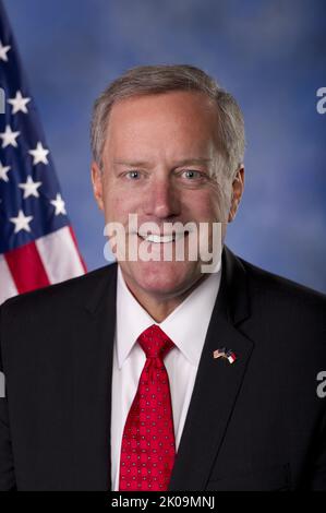 Mark Randall Meadows (né 28 juillet 1959) est un homme politique américain qui a été le chef d'état-major de la Maison-Blanche de 29th de 2020 à 2021. Il a été le représentant des États-Unis pour le district du Congrès de la Caroline du Nord en 11th de 2013 à 2020. Membre du Parti républicain, Meadows a présidé le caucus de la liberté de la Chambre de 2017 à 2019. Il était considéré comme l'un des plus proches alliés du président Donald Trump. Banque D'Images