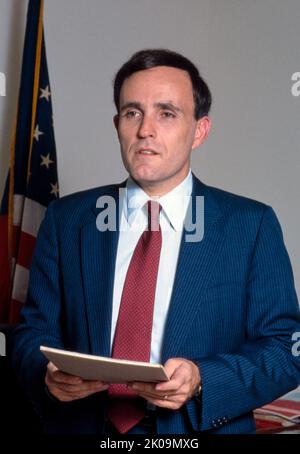 Rudolph Giuliani (né en 1944) politicien et avocat américain qui a été maire de New York en 107th de 1994 à 2001. Il a auparavant été procureur général adjoint des États-Unis de 1981 à 1983 et procureur du district sud de New York de 1983 à 1989. Banque D'Images