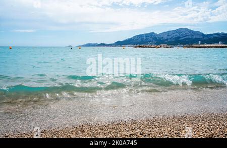 La douce mer Méditerranée sur la Côte d'Azur (Nice, Cannes, Antibes, Monaco, Marseille, Toulon, Villefranche-sur-Mer, Saint-Raphaël, Saint-Tropez Banque D'Images