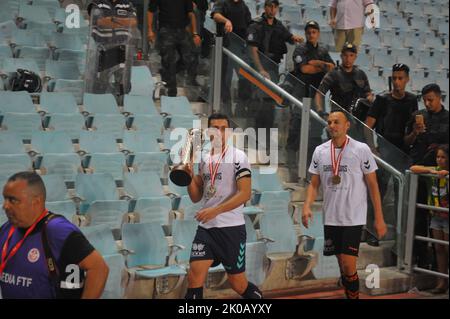 Rades, Tunis, Tunisie. 10th septembre 2022. Les joueurs du Club Sportive de Sfax (CSS) célèbrent leur victoire sur le futur Sportive de la Marsa (ASM) après avoir remporté par 2/0 la finale de la coupe tunisienne 20021/2022 au stade des Rades. (Credit image: © Chokri Mahjoub/ZUMA Press Wire) Credit: ZUMA Press, Inc./Alamy Live News Banque D'Images