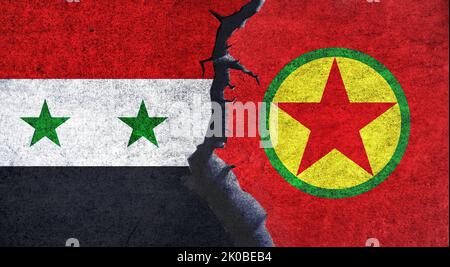 La Syrie contre les drapeaux du PKK sur un mur fissuré. Conflit entre le PKK et la Syrie, crise de guerre, économie, relations, concept commercial Banque D'Images