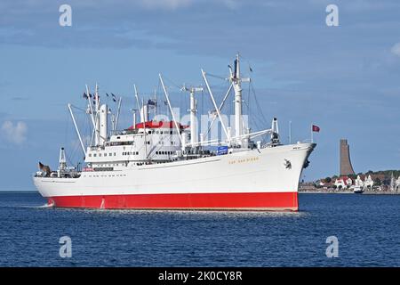 Le plus grand navire-musée du monde digne de la mer CAP SAN DIEGO au fjord de Kiel Banque D'Images