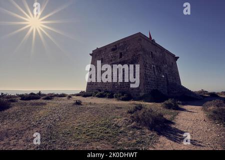 Tour de San José sur l'île de Tabarca par temps ensoleillé, Alicante, Espagne Banque D'Images