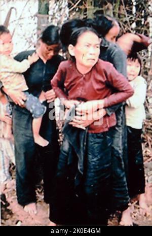 Le massacre de My Lai a été le meurtre en masse de civils sud-vietnamiens non armés par des troupes américaines dans le district de son Tinh, au Vietnam du Sud, le 16 mars 1968, pendant la guerre du Vietnam. Entre 347 et 504 personnes non armées ont été tuées par des soldats de l'armée américaine. Banque D'Images