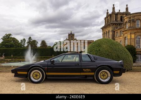 1985 Lotus Turbo Esprit «LOT 82T» exposé au salon privé Concours d’Elégance Motor show tenu au Palais de Blenheim le 4th septembre 2022 Banque D'Images