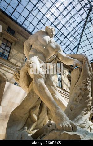 Pierre Puget sculpture ' Milton de Crotone', le Cour Puget où la sculpture française est exposée, Musée du Louvre, le musée le plus visité au monde, et Banque D'Images